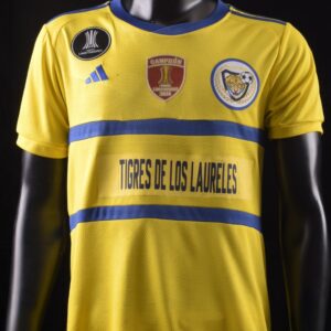 Boca Jr. personalizado con escudo de equipo tigres de los laureles