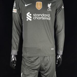 LIVERPOOL VISITA 24/25